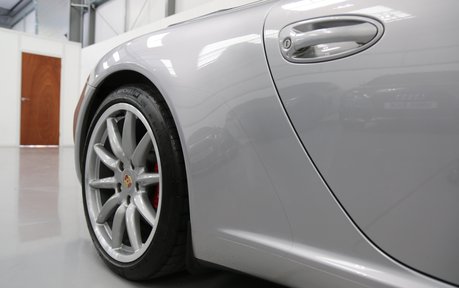 Porsche 911 997.2 Carrera S PDK Stunning Low Mileage and Huge Spec 30