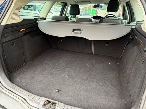 Ford Focus 1.0T EcoBoost Zetec Euro 5 (s/s) 5dr 25