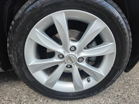 Nissan Note TEKNA DIG-S ONLY 33,000 MILES FROM NEW 13