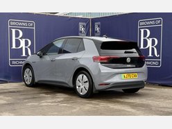Volkswagen ID.3 Pro Performance 58kWh Life Hatchback 5dr Electric Auto (204 ps) 6