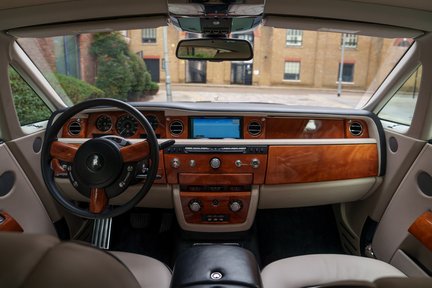 Rolls-Royce Phantom Coupe Series II 14