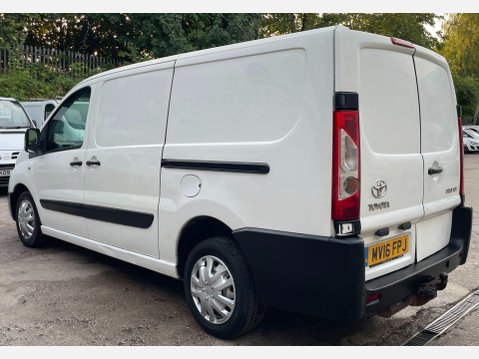 Toyota Proace 2.0 1200 HDi Panel Van 5dr Diesel Manual FWD L2 H1 (168 g/km, 128 bhp) 18