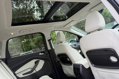 Ford Kuga VIGNALE TDCI AUTO - MILANO GRIGIO PAINT - PAN ROOF -APPEARANCE PACK 33