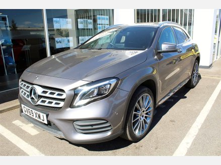 Mercedes-Benz GLA Class GLA 180 AMG LINE EDITION