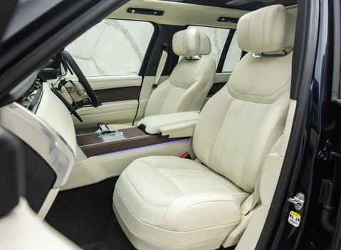 Land Rover Range Rover P550e AUTOBIOGRAPHY 20