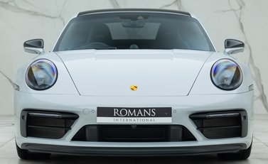 Porsche 911 Carrera GTS (992) 4