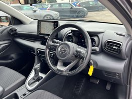 Toyota Yaris 1.5 Yaris Design HEV CVT 5dr 18