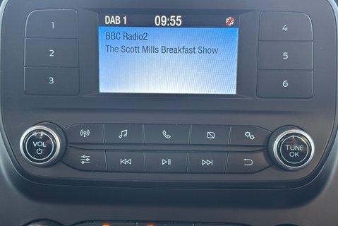 Ford Transit 350 Drw L2 130 ps Single Cab Caged Tipper - Tow Axle 29