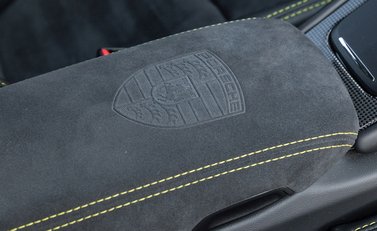 Porsche 911 (991.2) GT3 RS Weissach 23