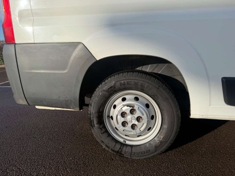 Peugeot Boxer 2.0 Boxer 335 L2H2 Blue HDi 19