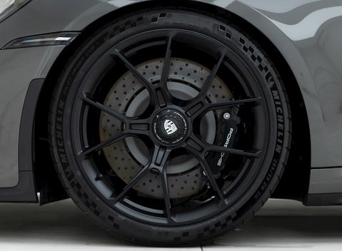 Porsche 911 (992) GT3 Touring 8