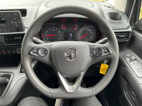Vauxhall Combo 1.5 Turbo D 2000 Sportive L1 H1 Euro 6 (s/s) 4dr 16