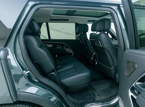 Land Rover Range Rover D350 Autobiography LWB 7 Seater 12