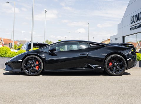 Lamborghini Huracan TECNICA 3