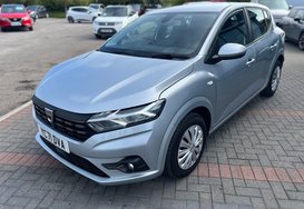 Dacia Sandero COMFORT 1.0 TCE AUTOMATIC 5 DOOR 13