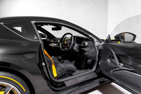 Ferrari 812 Competizione DELIVERY MILEAGE. SIGNATURES ON ENGINE BAY. AIRBRUSHED SHIELDS. CARPLAY. 14
