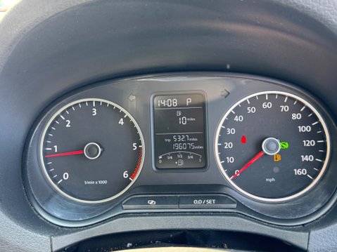 Volkswagen Amarok 2.0 BiTDI BlueMotion Tech Highline Auto 4Motion Euro 5 (s/s) 4dr 28
