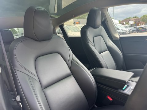 Tesla Model Y (Dual Motor) Long Range SUV 5dr Electric Auto 4WDE (384 bhp) 12