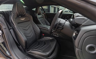 Aston Martin DBS Superleggera 12