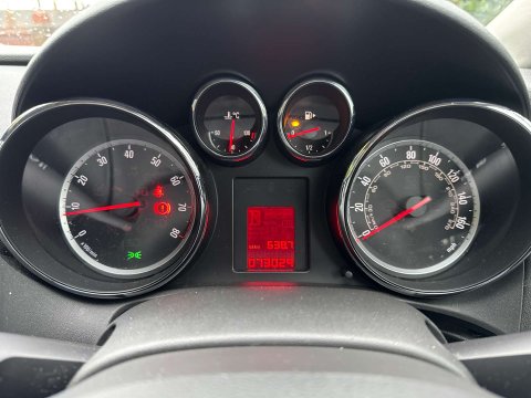 Vauxhall Astra 1.6 Astra Exite 5dr 9