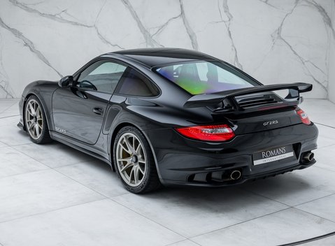 Porsche 911 GT2 RS (997) 9