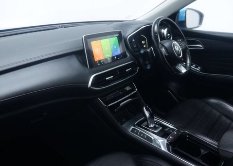 MG HS 1.5 MG HS Exclusive Semi-Auto 5dr 43