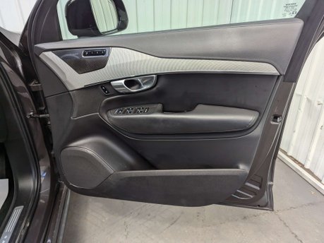 Volvo XC90 2.0 XC90 + B5 MHEV AWD Auto 4WD 5dr 50