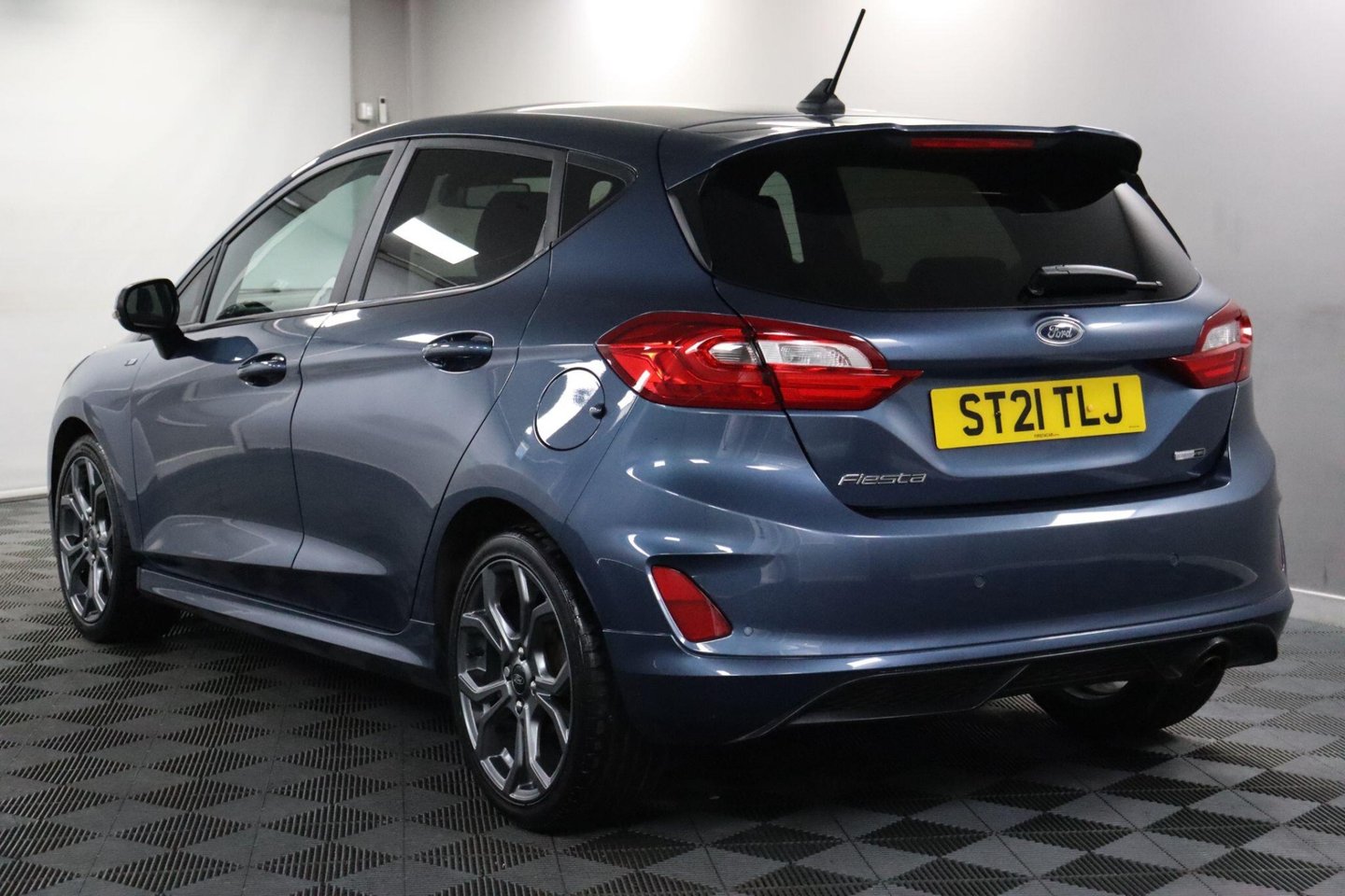 2021 Ford Fiesta — image 16
