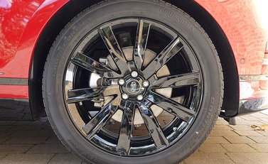 Land Rover Range Rover Velar R-Dynamic D300 HSE 12