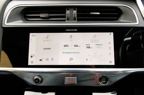 Jaguar I-Pace BLACK 24