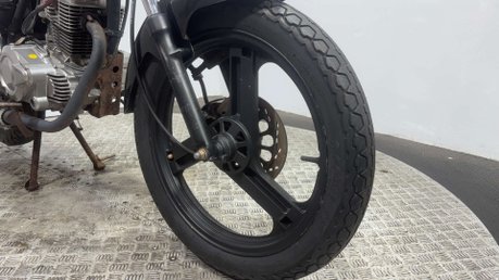 Zontes ZT 125 2011 17K RUNNING PROJECT BIKE SPARES OR REPAIR 125CC LEARNER 11
