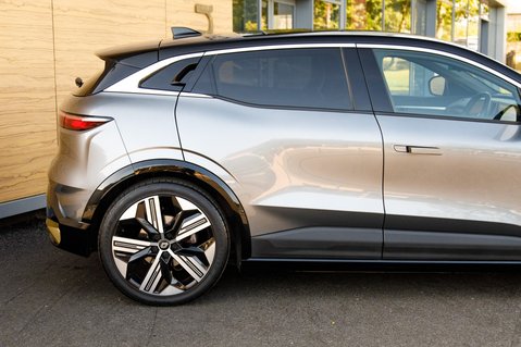 Renault Megane LAUNCH EDITION 7