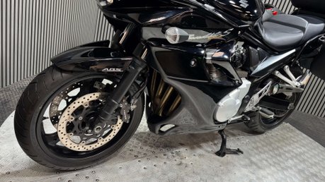 Suzuki Bandit 1250 2009 ONLY 16K FULL LUGGAGE MOT JUNE 2027 TOURER BIKE 26
