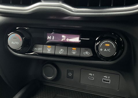 Nissan Juke DIG-T N-CONNECTA 22