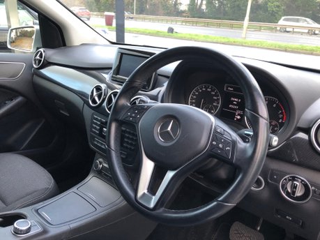 Mercedes-Benz B Class B180 BLUEEFFICIENCY SE automatic petrol just 65,000m, 1 owner, ULEZ 2