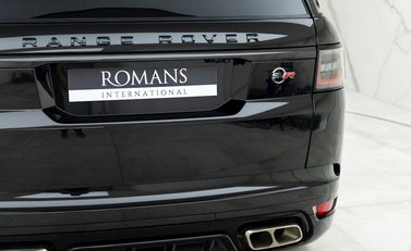 Land Rover Range Rover Sport 5.0 SVR Carbon Edition 27