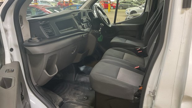 Ford Transit Luton LWB L3 Leader 350 Air Con Tail Lift EURO 6 NO VAT 8