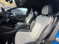 Peugeot e-208 GT PREMIUM 20