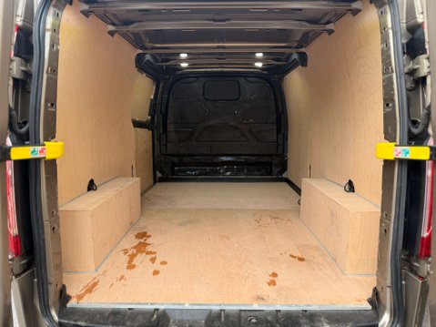 Ford Transit Custom 2.0 Transit Custom 300 Limited 25