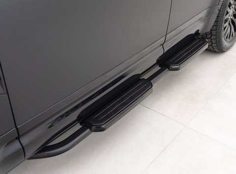 Land Rover Defender 110 X-Dynamic S D250 20