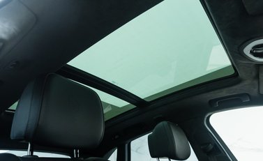 Porsche Macan TURBO 13