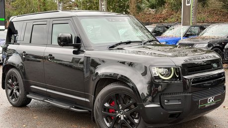 Land Rover Defender 110 110 XS EDITION D250 3.0 LITRE MHEV - BLACK PACK -SIDE STEPS -PAN ROOF  