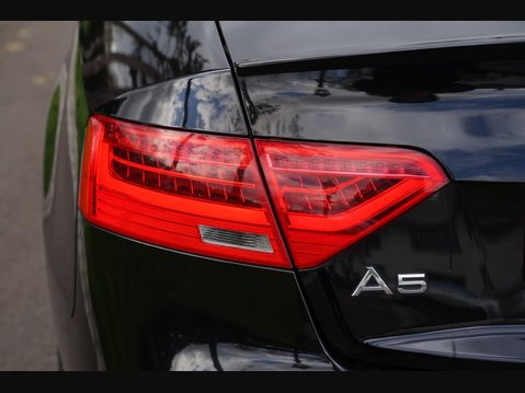 Audi A5 2.0 TDI Black Edition Plus quattro Euro 6 (s/s) 2dr 33