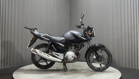 Yamaha YBR 125 2013 28K COMMUTER LEARNER BIKE SPARES OR REPAIR 125CC