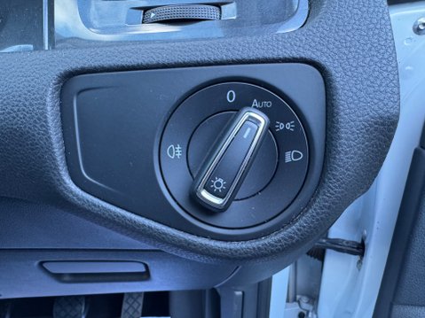 Volkswagen Golf SE NAVIGATION TSI EVO 45