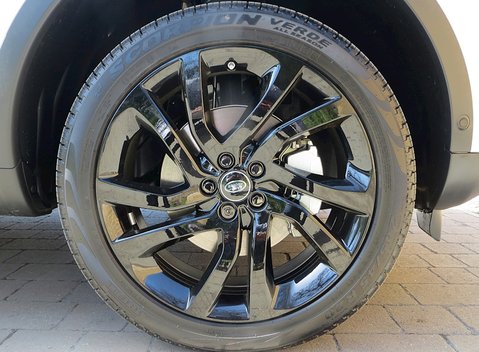 Land Rover Discovery HSE 9