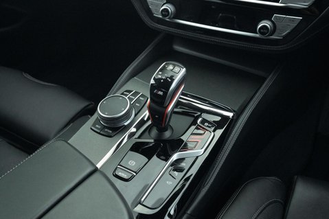 BMW M5 4.4i V8 Competition Saloon 4dr Petrol Steptronic xDrive Euro 6 (s/s) (625 p 32