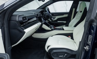 Lamborghini Urus S 19