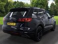 Volkswagen Touareg 3.0 TSI V6 Black Edition Tiptronic 4Motion Euro 6 (s/s) 5dr 9