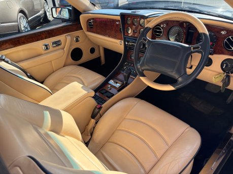 Bentley Azure 6.8 Convertible 2dr Petrol Automatic (422 g/km, 385 bhp) 3